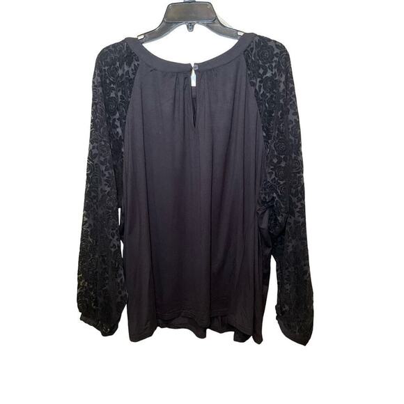 Zac & Rachel Top Women's 2X Black Rayon Stretch Pleated Keyhole Back Motorcycle - Picture 2 of 5